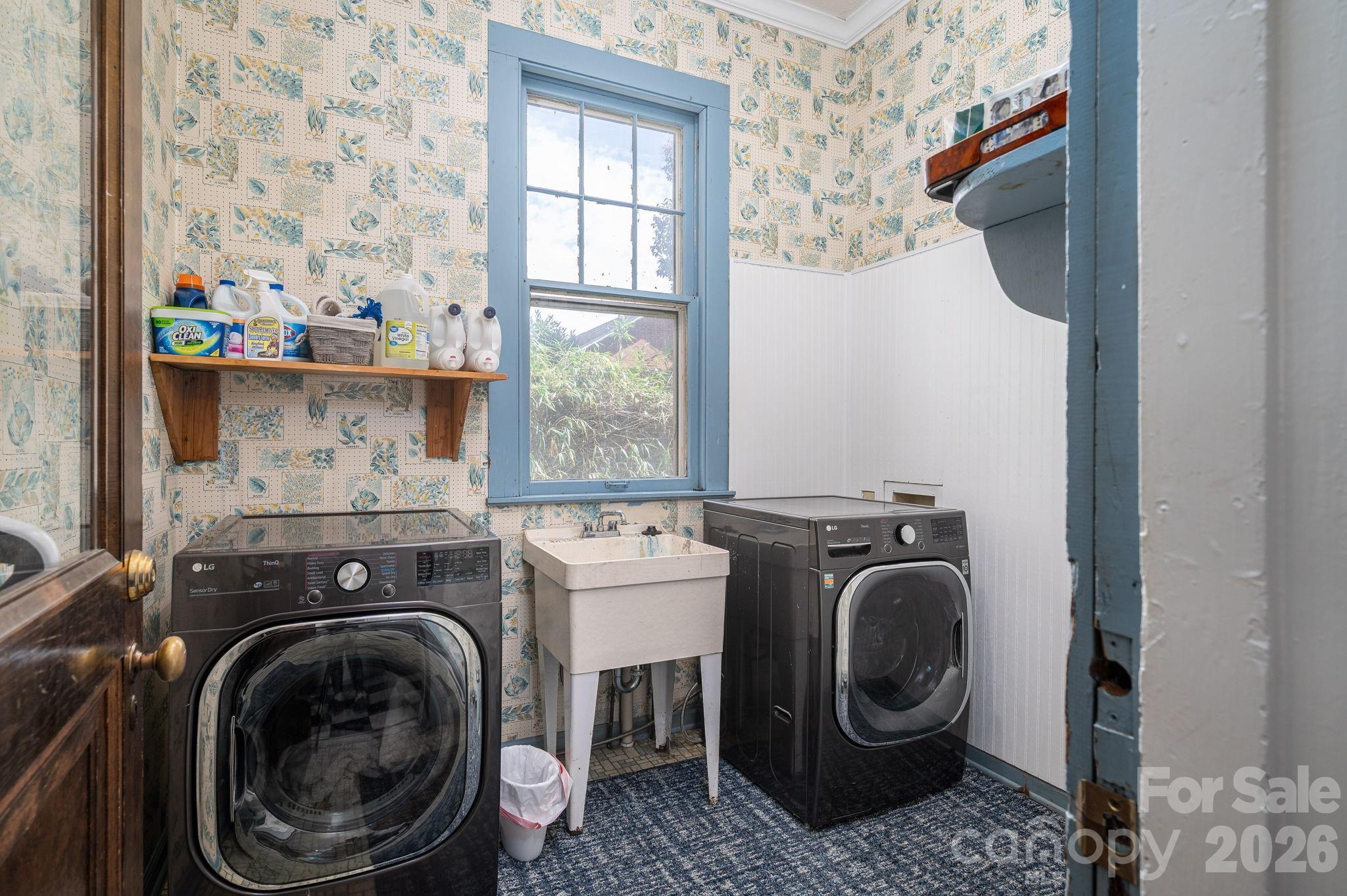 825 Hawthorne Road Shelby, NC 28150 - Photo 32 of 45 a utility room with dryer and washer