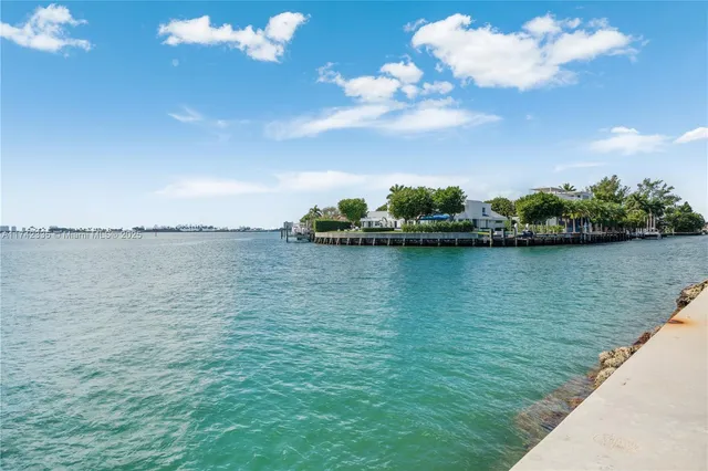 $260,000 | 2700 Northeast 135th Street, Unit 32, North Miami, FL 33181