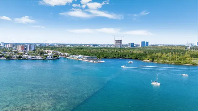 $260,000 | 2700 Northeast 135th Street, Unit 32, North Miami, FL 33181