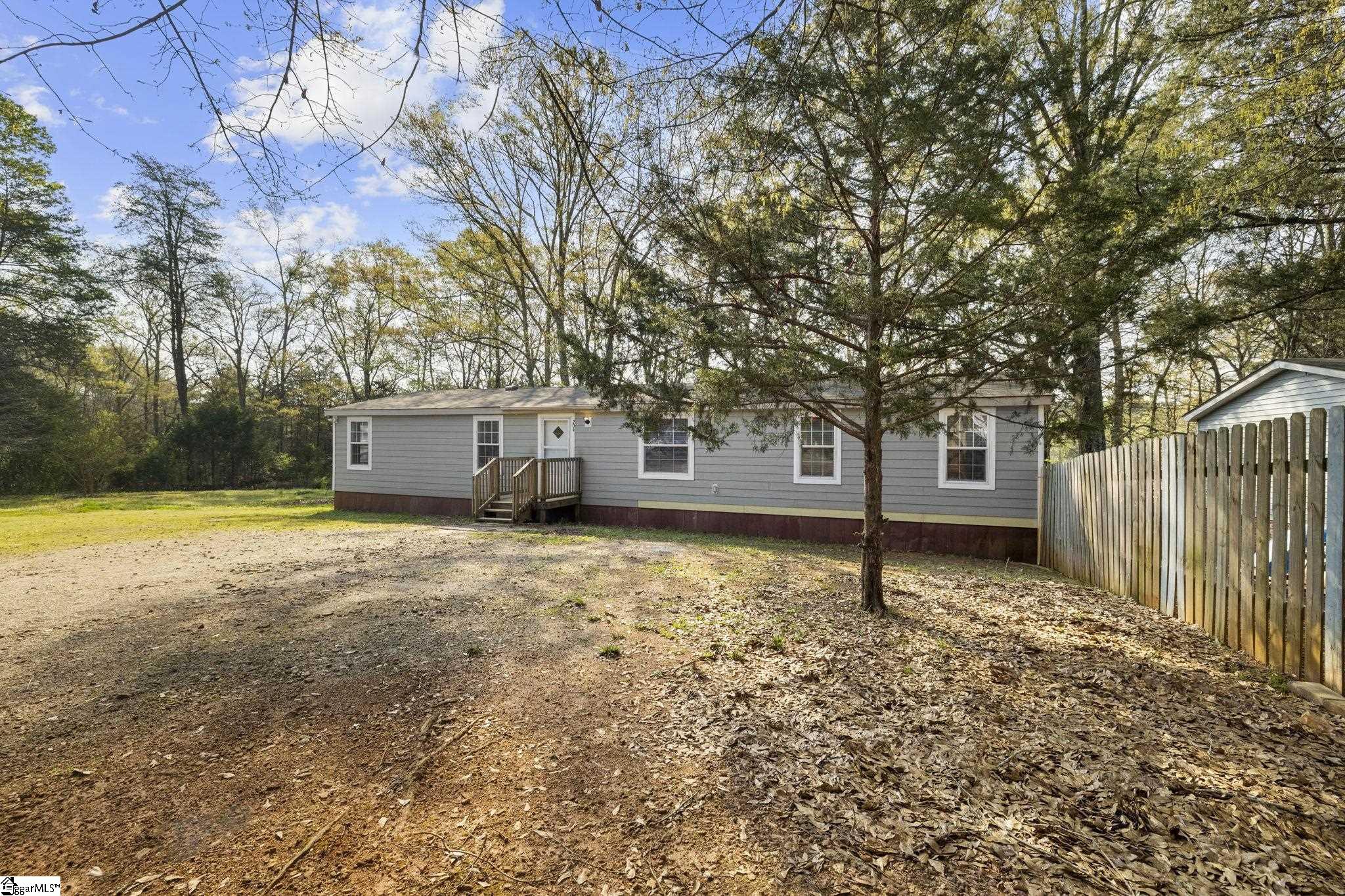 204 Sarrar Street Pendleton, SC 29670 - Photo 3 of 50