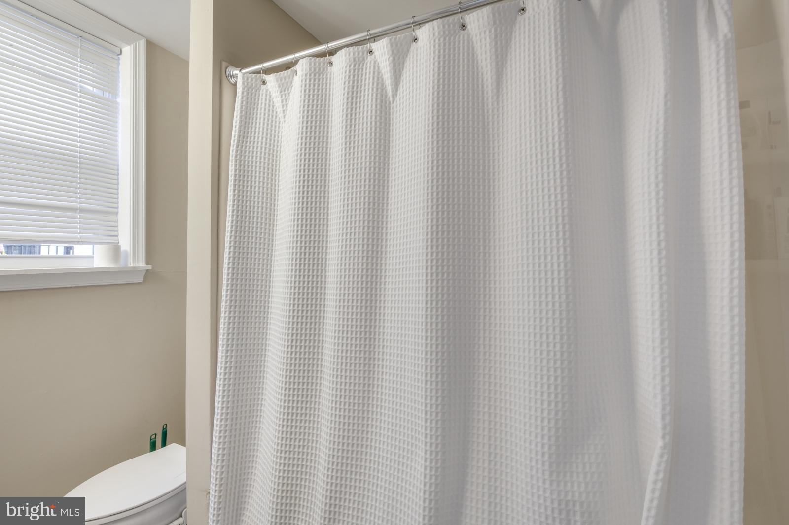 752 South 9th Street, Unit 2R Philadelphia, PA 19147 - Photo 7 of 12