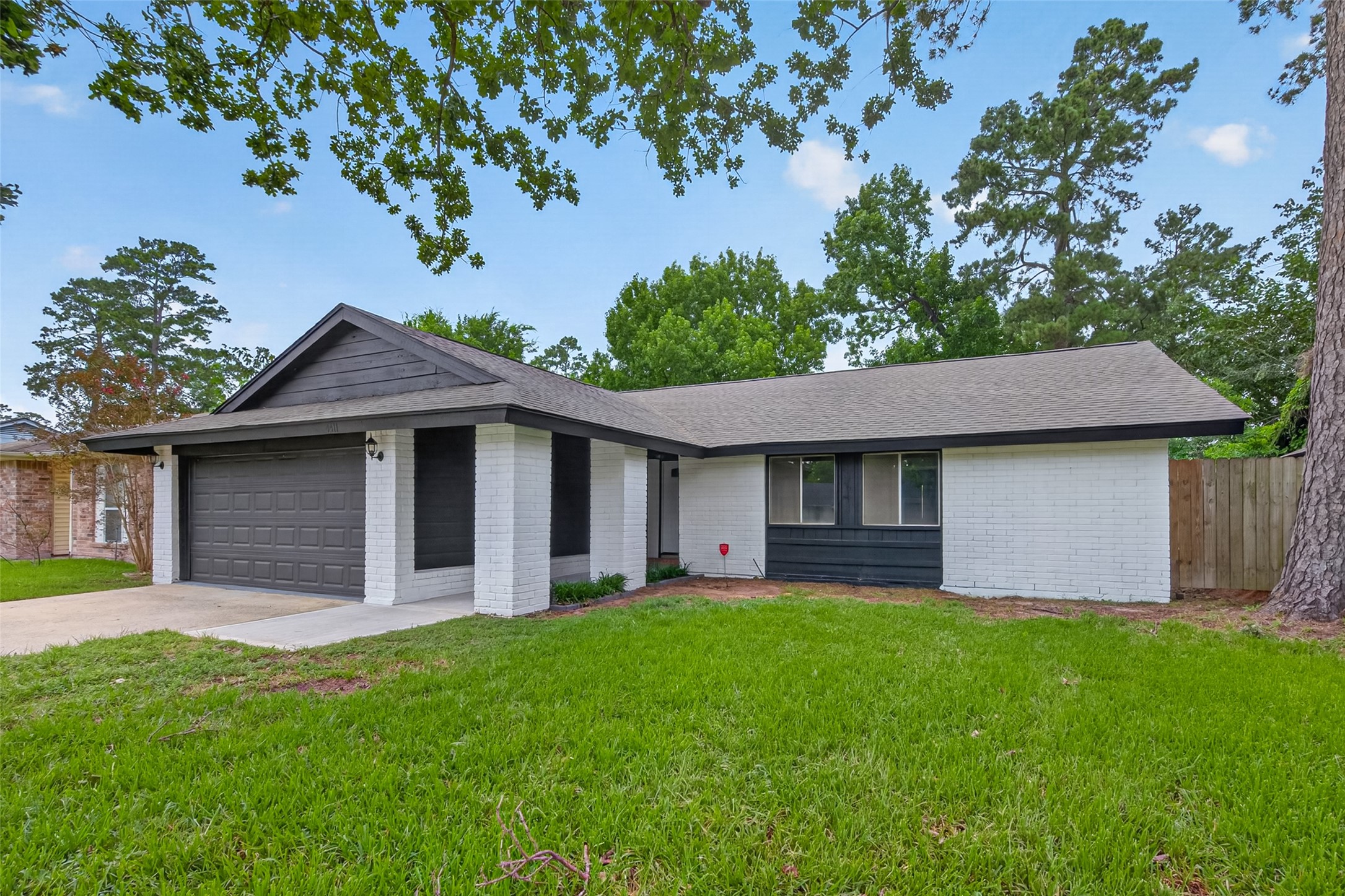 4411 Monteith Drive Spring, TX 77373 - Photo 2 of 34