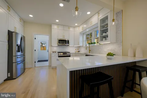 $949,000 | 6614 Eastern Avenue Northwest, Washington, DC 20012