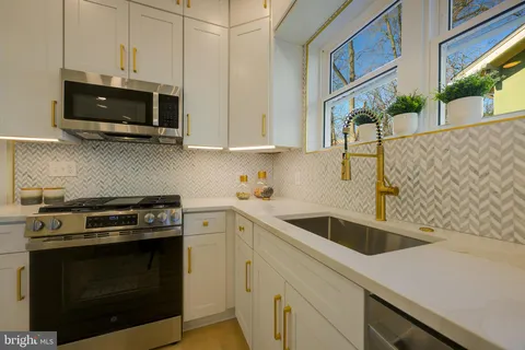 $949,000 | 6614 Eastern Avenue Northwest, Washington, DC 20012