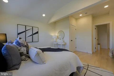 $949,000 | 6614 Eastern Avenue Northwest, Washington, DC 20012