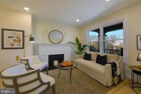 $949,000 | 6614 Eastern Avenue Northwest, Washington, DC 20012