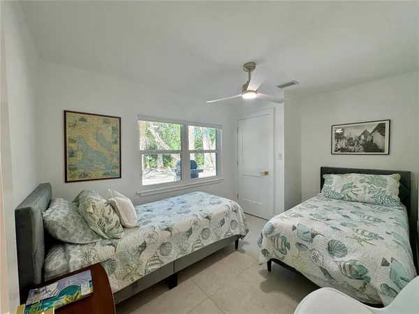 $8,000 | 7372 Melaleuca Way, Sarasota, FL 34242