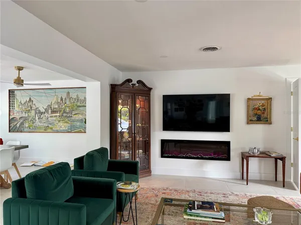 $8,000 | 7372 Melaleuca Way, Sarasota, FL 34242