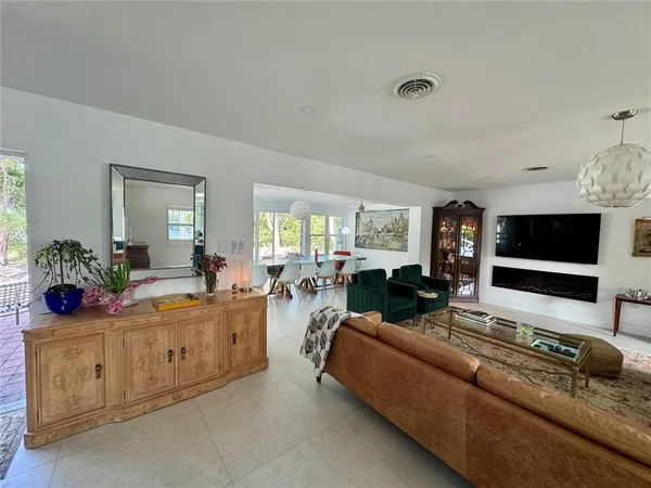 $8,000 | 7372 Melaleuca Way, Sarasota, FL 34242