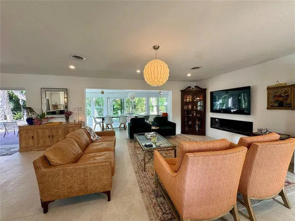 $8,000 | 7372 Melaleuca Way, Sarasota, FL 34242