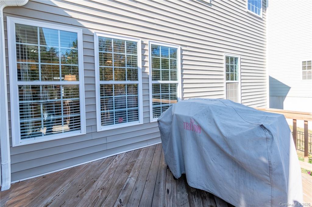 9127 Inverness Bay Road Charlotte, NC 28278 - Photo 14 of 41 Gallery Image 14