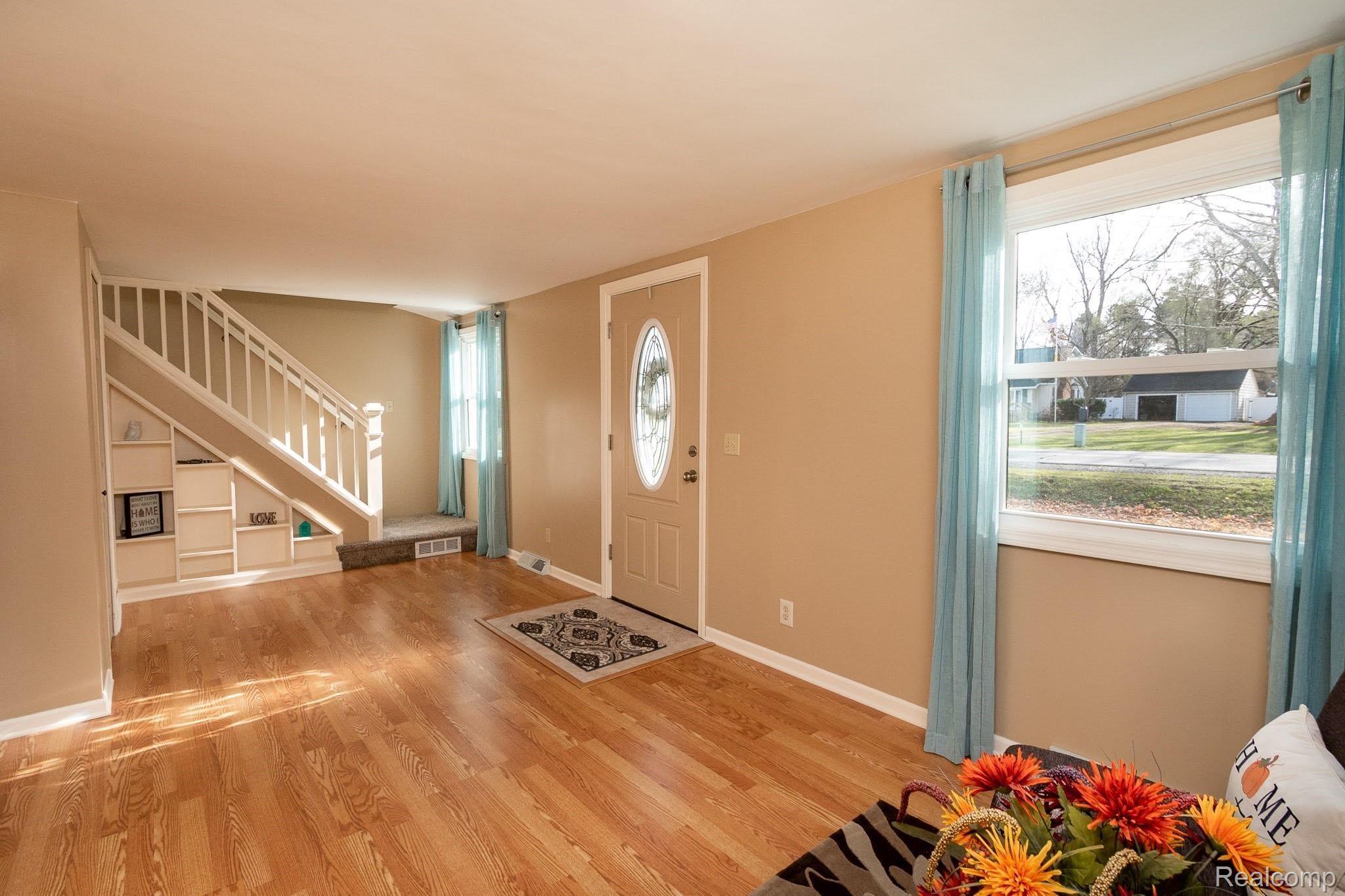 1675 Bowers Road Lapeer, MI 48446 - Photo 19 of 46 1575-23.jpg