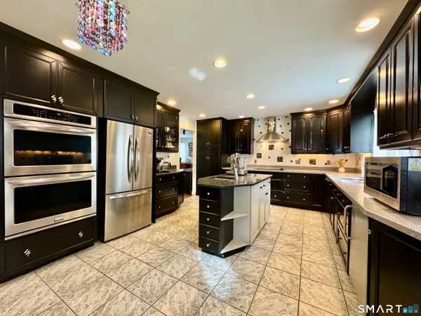 $550,000 | 25 Coachman Pike, Ledyard, CT 06339