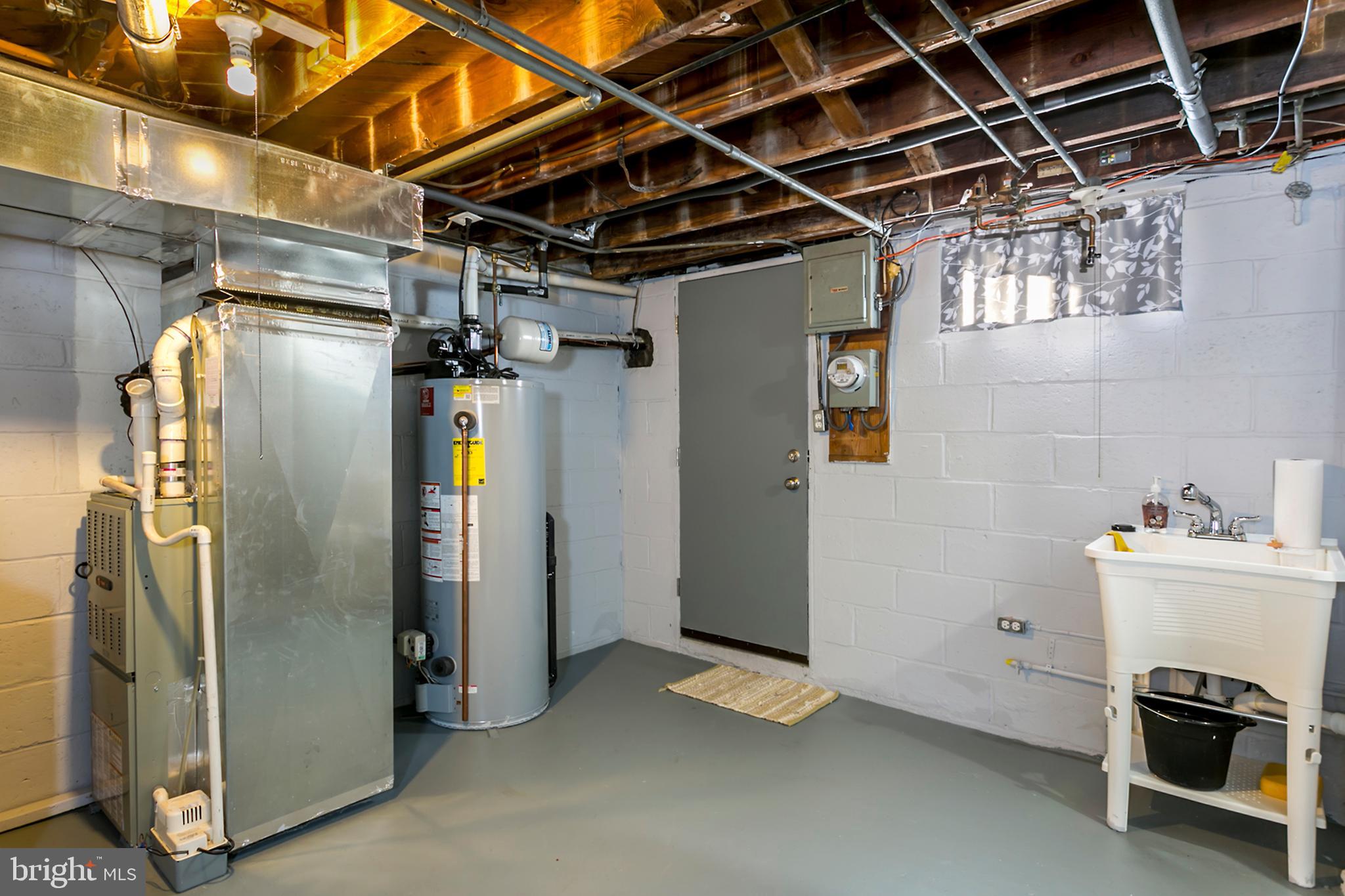 3727 Clarenell Road Baltimore, MD 21229 - Photo 18 of 22 Gallery Image 18