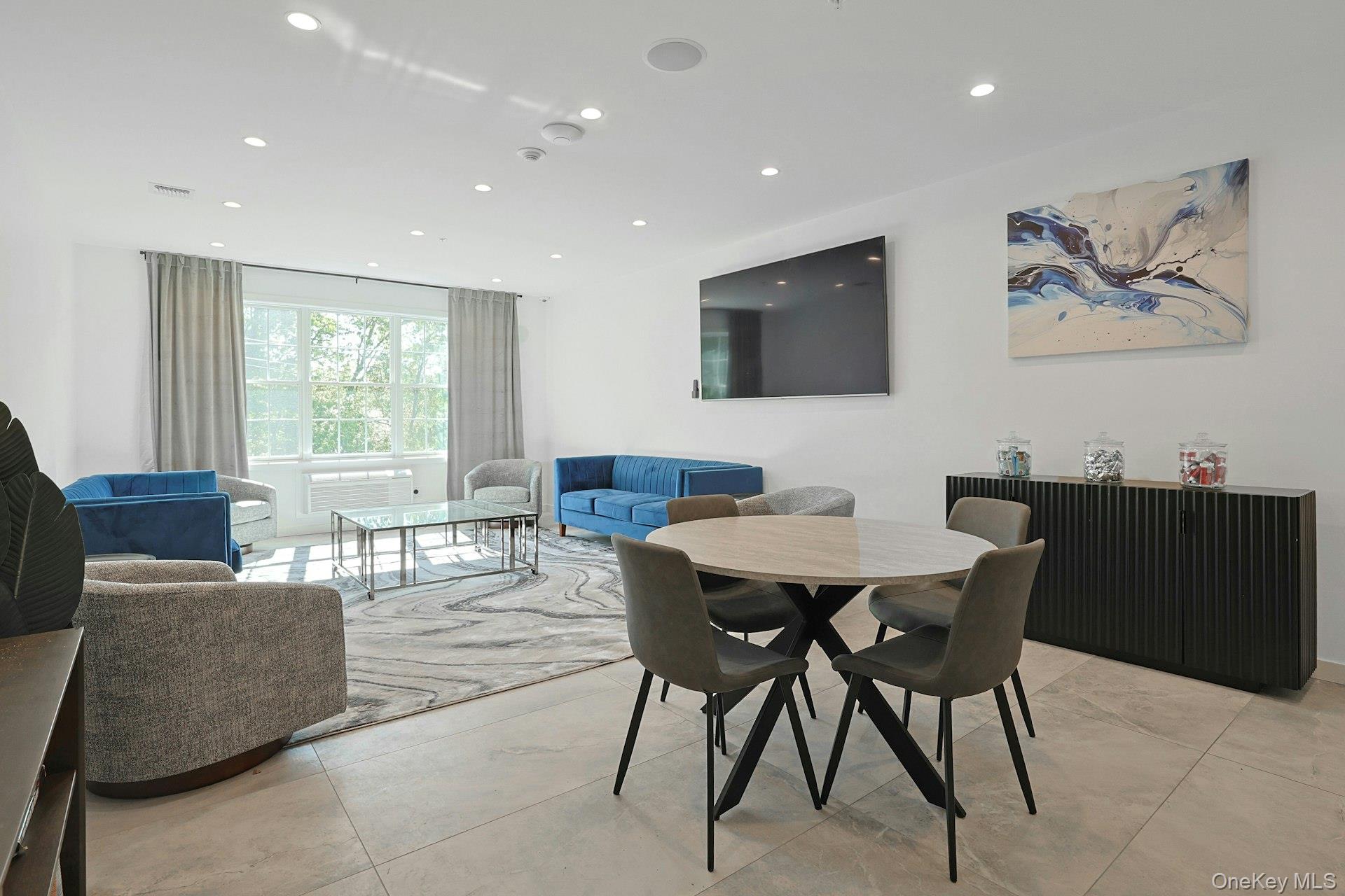 962 Rte 9W, Unit 305 Congers, NY 10920 - Photo 21 of 24 Dining area featuring recessed lighting