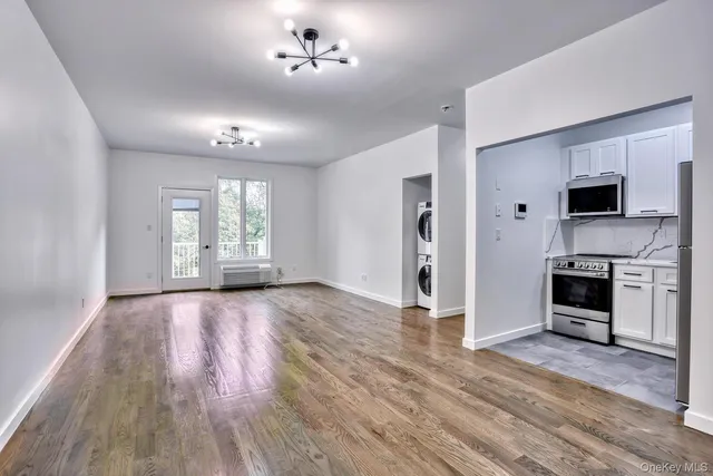 $2,790 | 962 Rte 9W, Unit 305, Congers, NY 10920