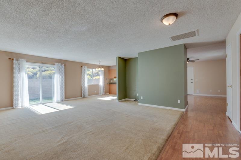60 Count Fleet Court Reno, NV 89502 - Photo 4 of 36 Photo 4