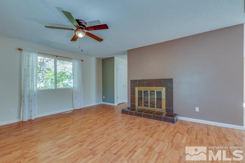 60 Count Fleet Court Reno, NV 89502 - Photo 8 of 36 Photo 8
