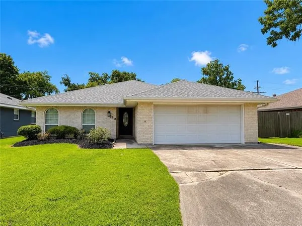 $2,000 | 319 Lakewood Drive, Luling, LA 70070