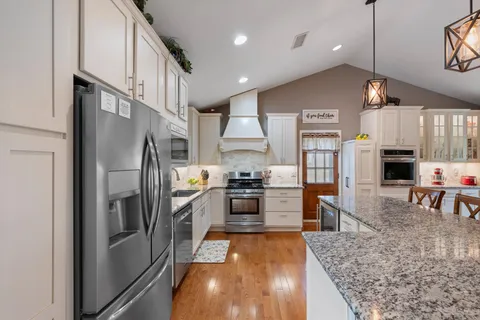 $789,900 | 843 Percy Warner Boulevard, Nashville, TN 37205