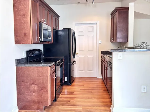 $1,995 | 203 Sonie Drive, Sewickley, PA 15143