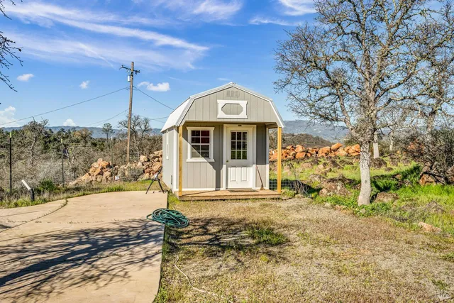 $530,000 | 21054 Yankee Valley Road, Hidden Valley Lake, CA 95467