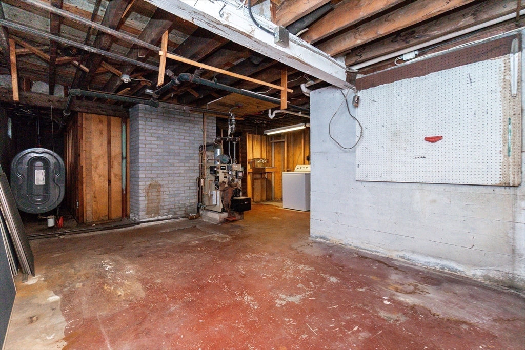 19 Homestead Road Lynnfield, MA 01940 - Photo 29 of 34 a view of a car garage