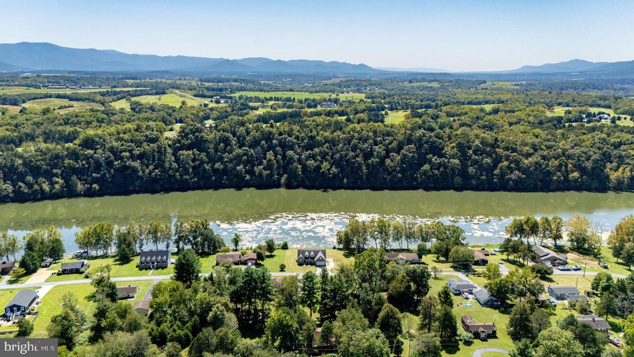 379 Riverside Drive Luray, VA 22835 - Photo 62 of 82 Gallery Image 62