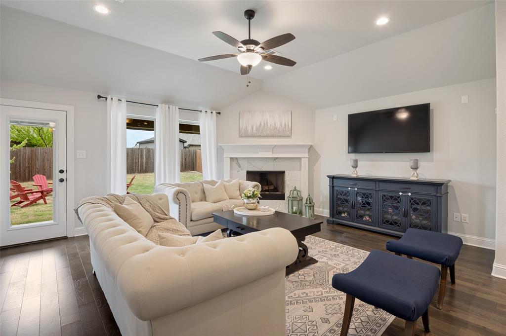 5605 South 14th Street Midlothian, TX 76065 - Photo 10 of 27