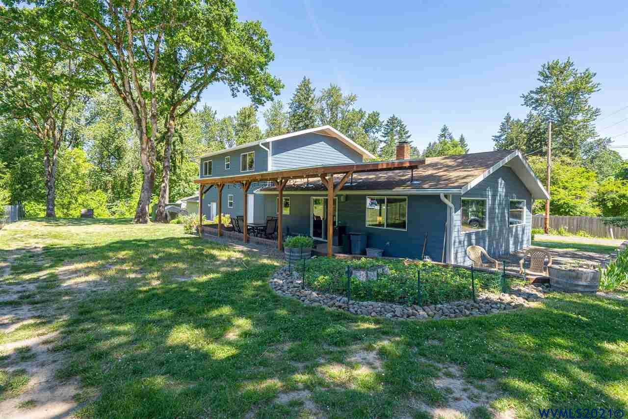 33004 Brewster Road Lebanon, OR 97355 - Photo 26 of 33 Gallery Image 26