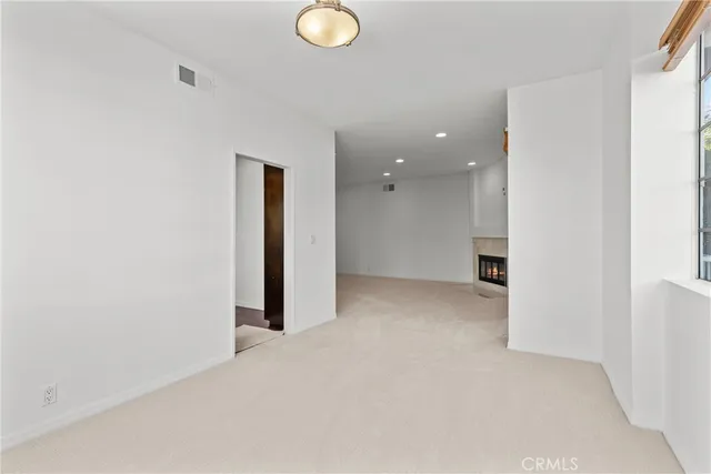 $3,880 | 1601 Hilts Avenue, Unit 3, Los Angeles, CA 90024