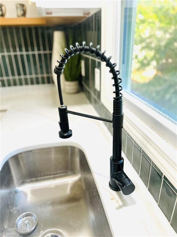 410 4th Street High Point, NC 27260 - Photo 8 of 18