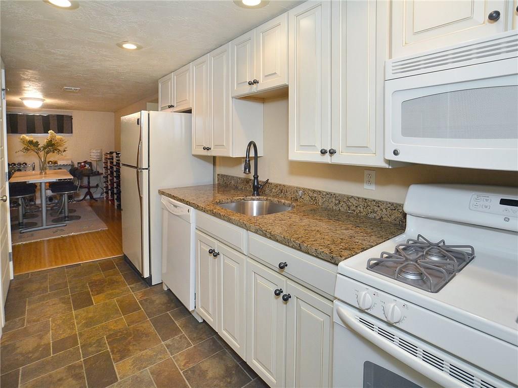 3536 Ridgewood Drive Pittsburgh, PA 15235 - Photo 16 of 25 Lower level kitchen perfect for entertaining