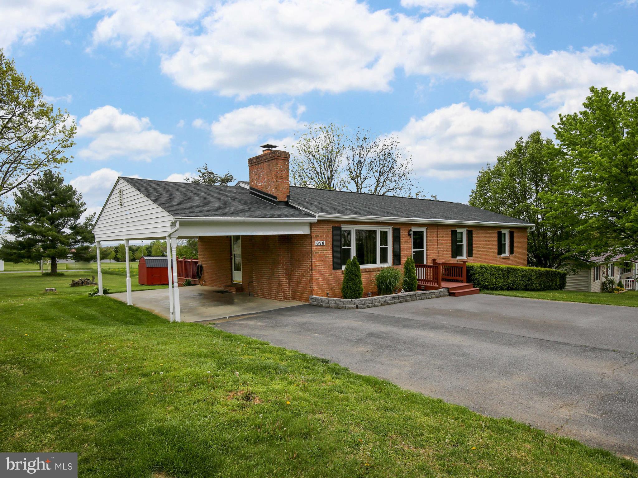 676 Welltown Road Winchester, VA 22603 - Photo 1 of 40 Gallery Image 1