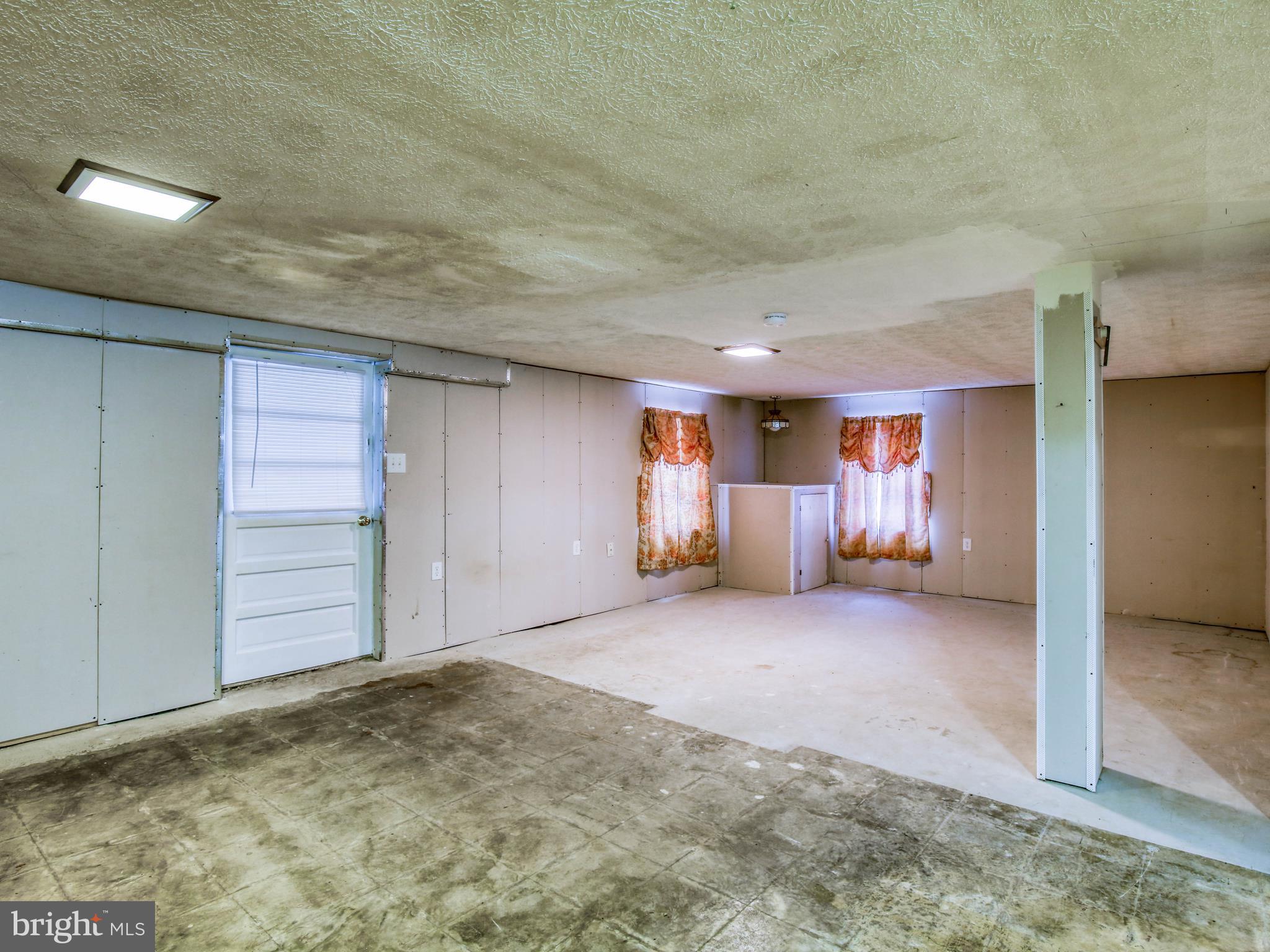 676 Welltown Road Winchester, VA 22603 - Photo 33 of 40 Gallery Image 33