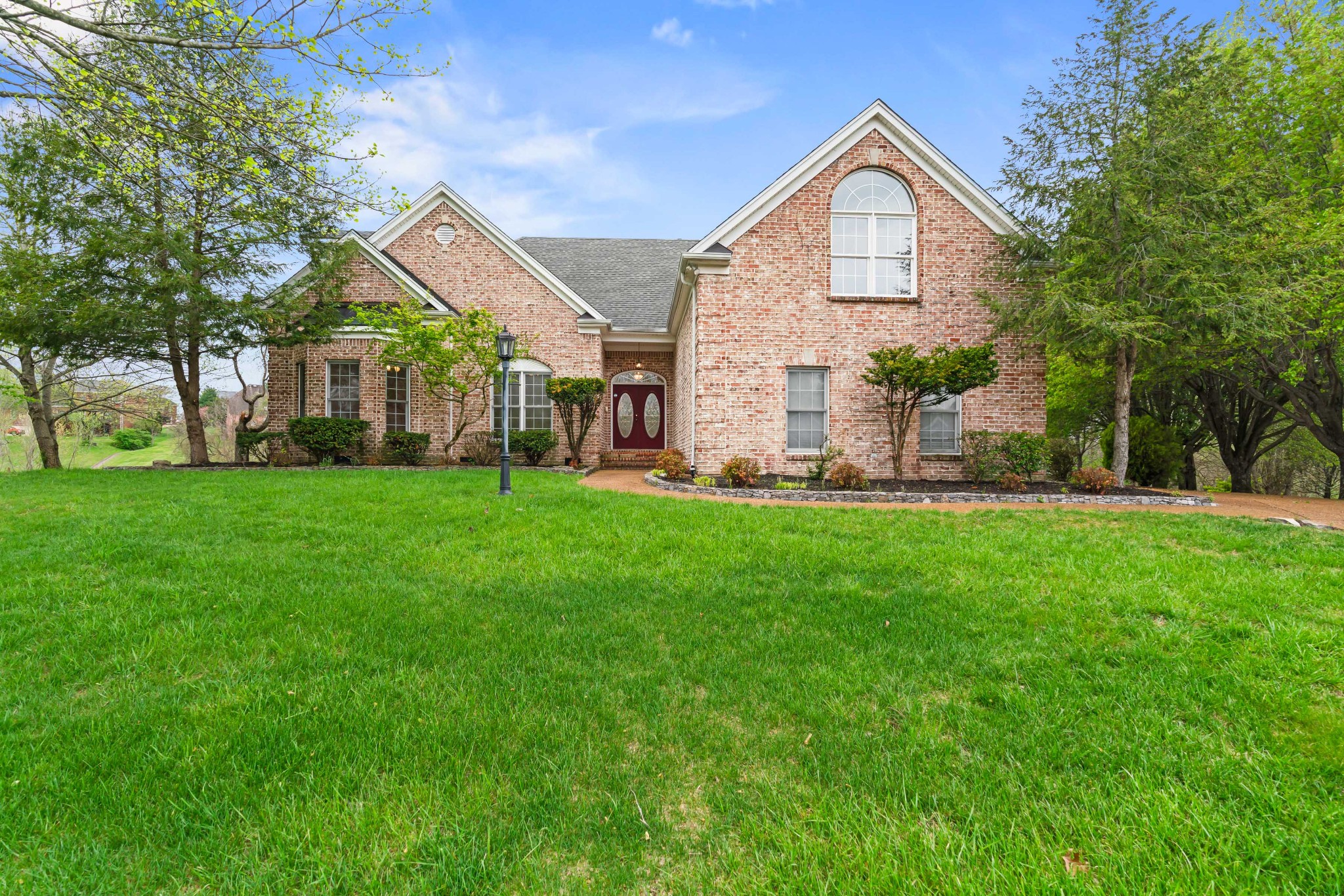 425 Doe Ridge Franklin, TN 37067 - Photo 2 of 18 Gallery Image 2