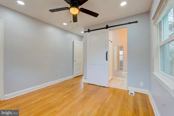 $3,900 | 6916 New Hampshire Avenue, Takoma Park, MD 20912