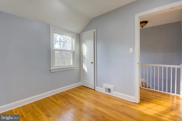 $3,900 | 6916 New Hampshire Avenue, Takoma Park, MD 20912