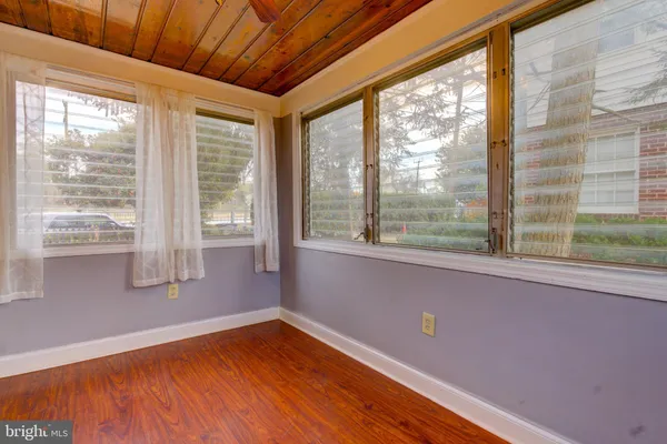 $3,900 | 6916 New Hampshire Avenue, Takoma Park, MD 20912