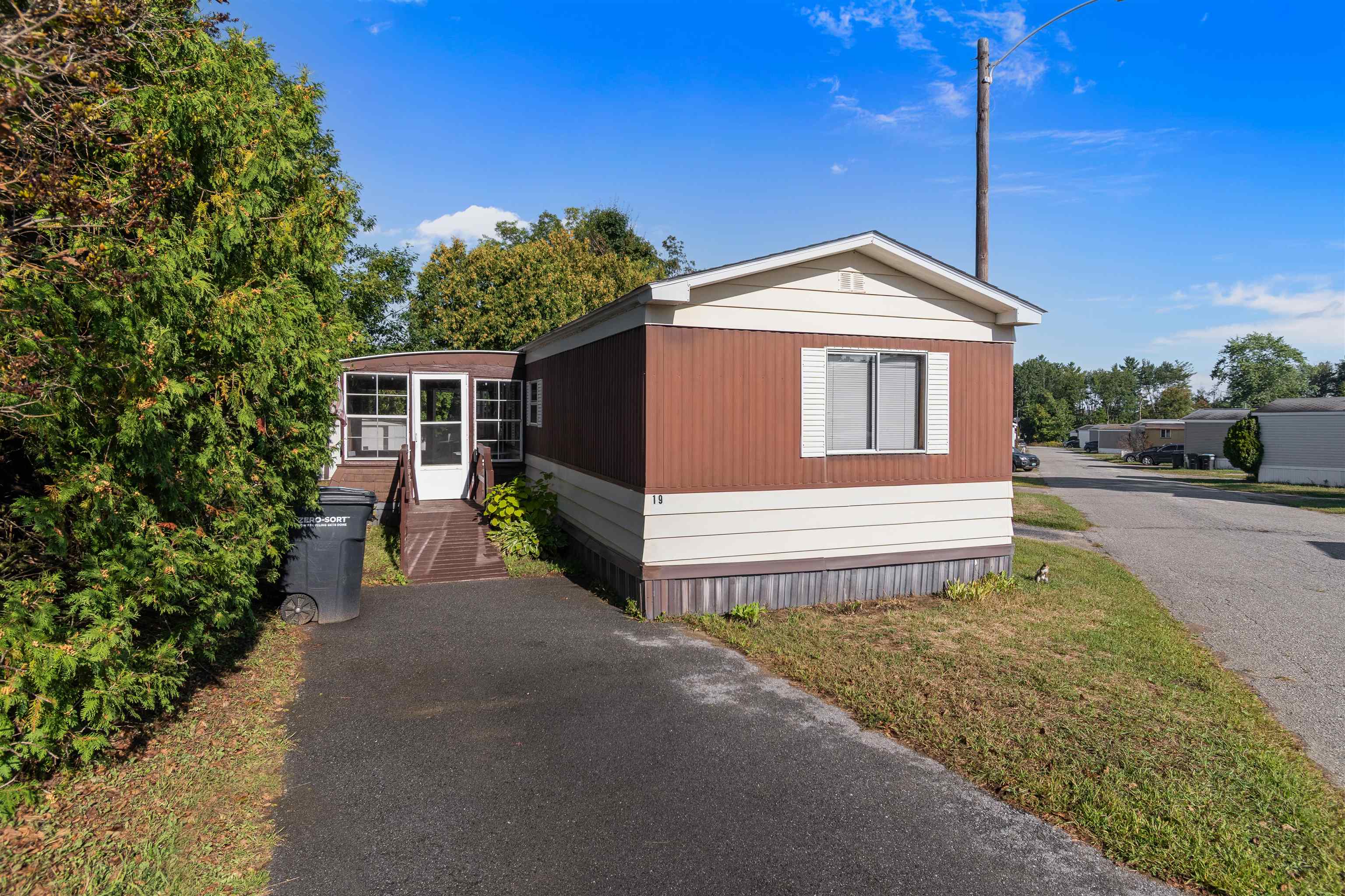 19 3rd Street Colchester, VT 05446 - Photo 4 of 28 Gallery Image 4
