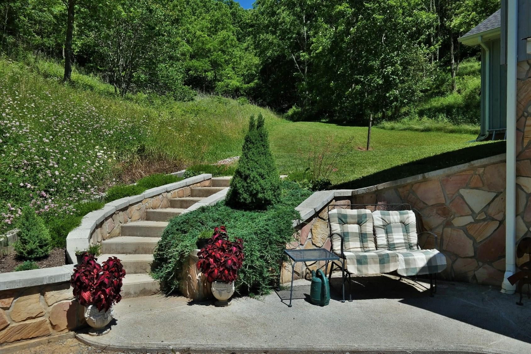 999 Walnut Ridge Road Asbury, WV 24916 - Photo 7 of 74 Gallery Image 7
