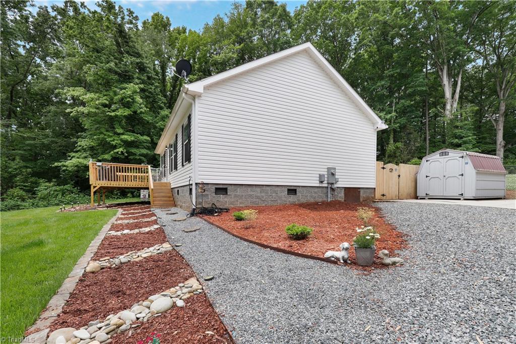218 Doc Mcculloch Road Lexington, NC 27292 - Photo 12 of 30 Custom landscaping !