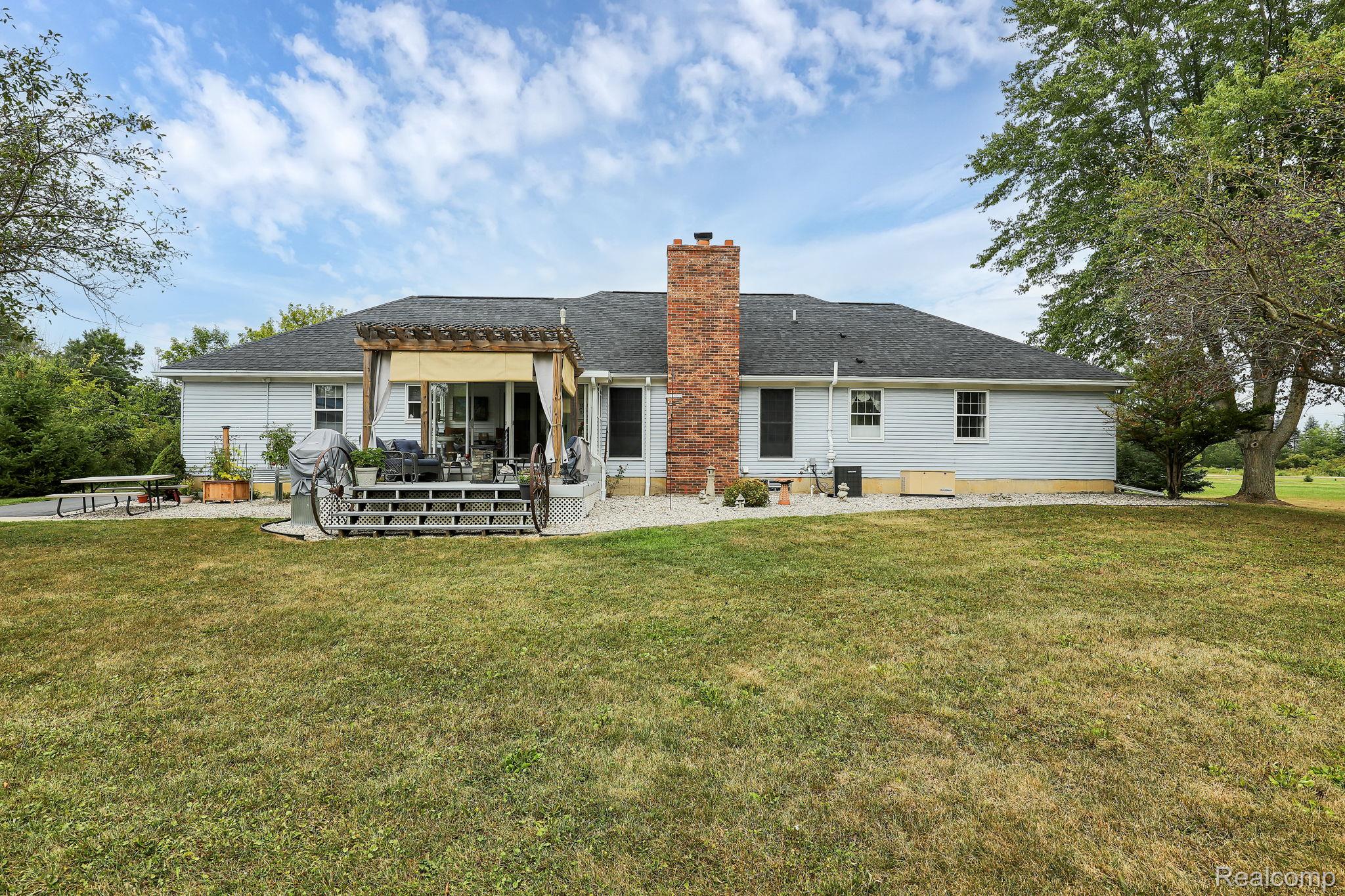 6070 Atlas Road Grand Blanc, MI 48439 - Photo 30 of 43 42-web-or-mls-9I3A9782.jpeg