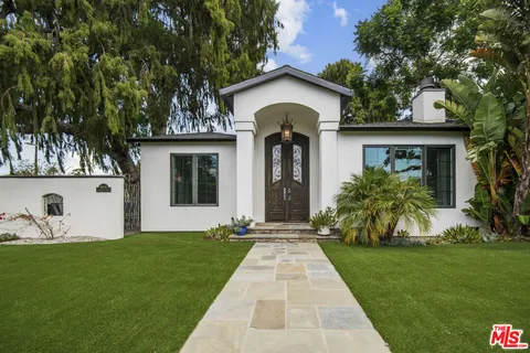$2,070,000 | 8000 Westlawn Avenue, Los Angeles, CA 90045