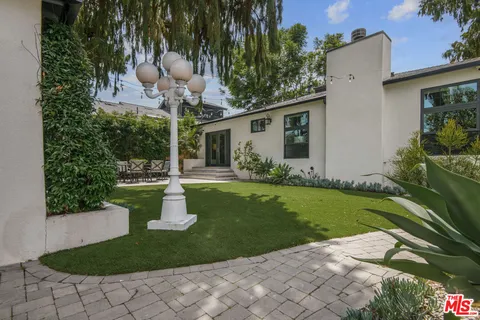 $2,070,000 | 8000 Westlawn Avenue, Los Angeles, CA 90045