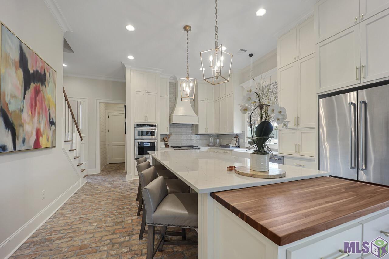 13410 Kings Ct Avenue Baton Rouge, LA 70810 - Photo 4 of 29 Gallery Image 4