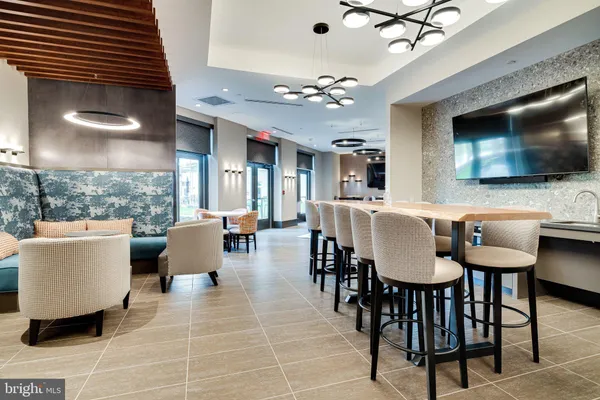 $3,000 | 3101 North Hampton Drive, Unit 711, Alexandria, VA 22302