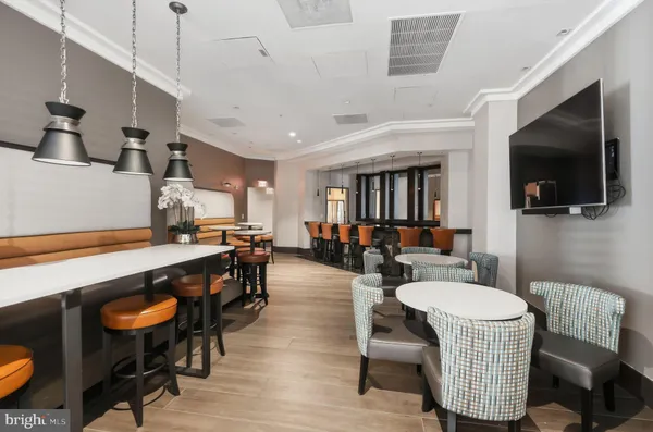 $3,000 | 3101 North Hampton Drive, Unit 711, Alexandria, VA 22302