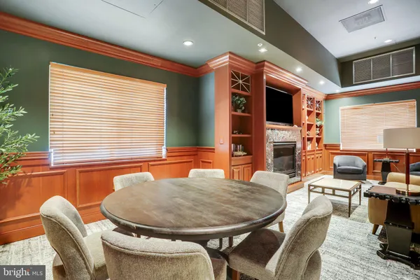 $3,000 | 3101 North Hampton Drive, Unit 711, Alexandria, VA 22302