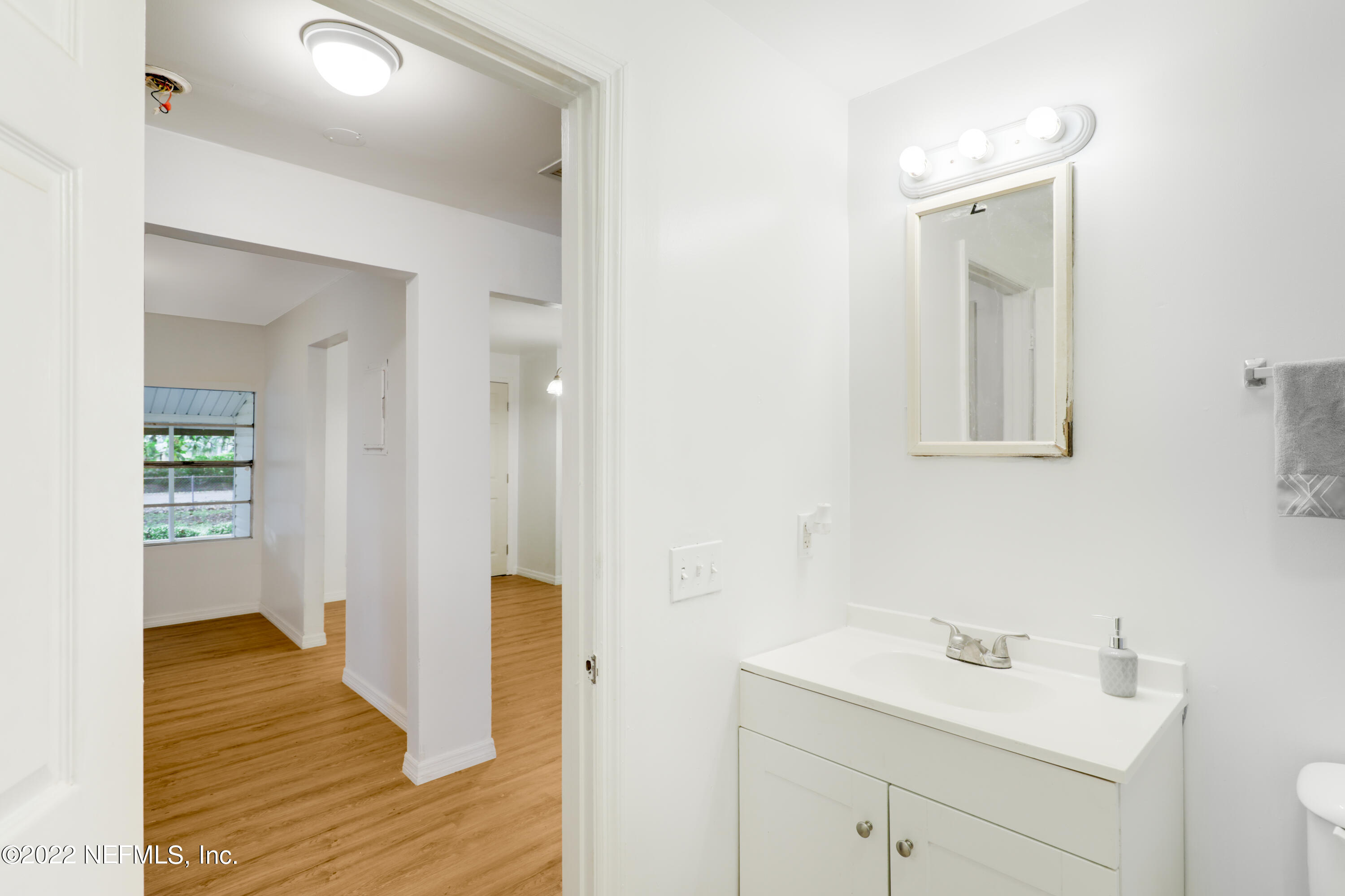 3035 Nain Road Jacksonville, FL 32207 - Photo 24 of 43 Bathroom-2